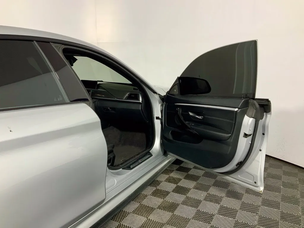 BMW 4 Series photo 30