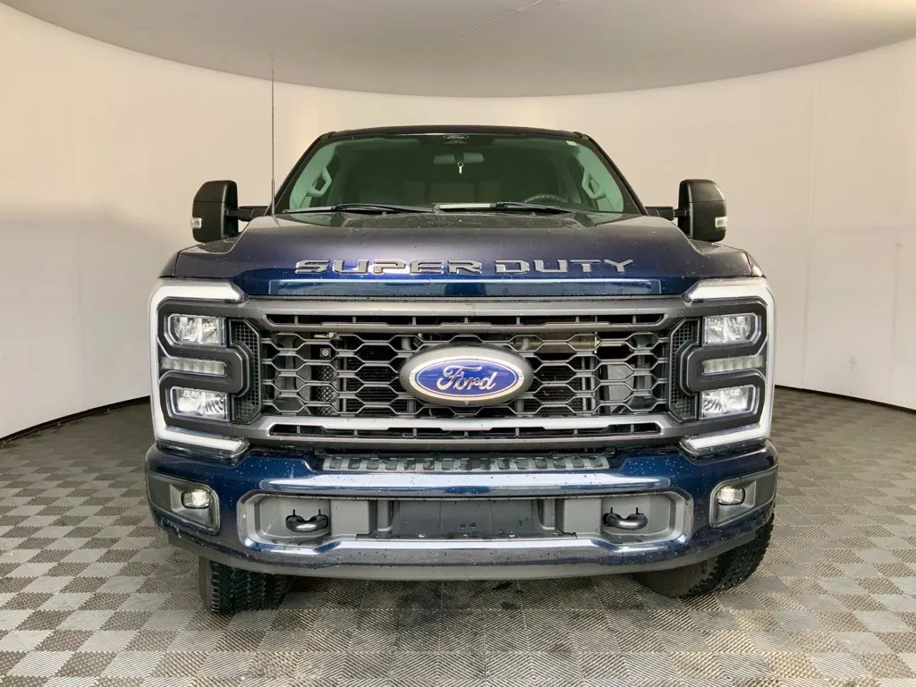 Ford F-250SD photo 4