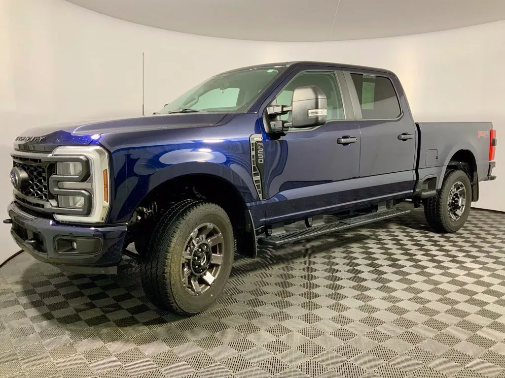 Ford F-250SD photo 8
