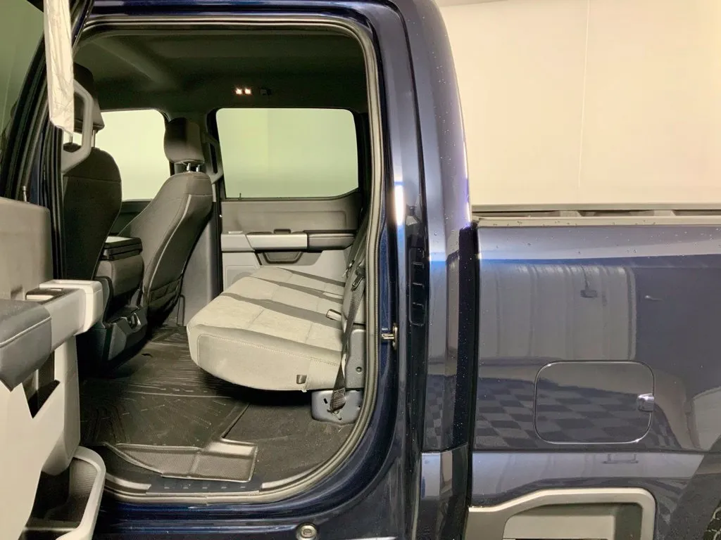 Ford F-250SD photo 27