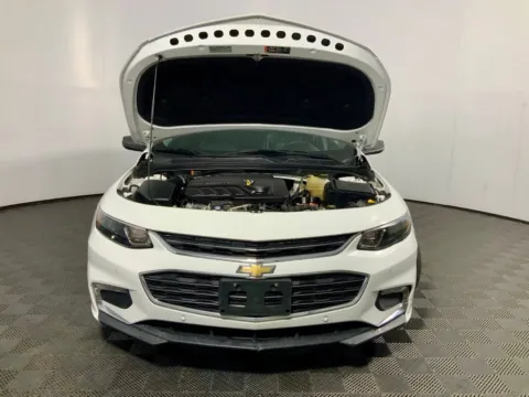 More photos of 2017 Chevrolet Malibu Hybrid at Don Wood Ford Lincoln, OH
