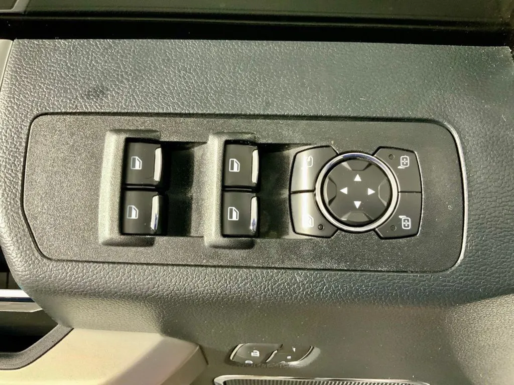 Ford F-150 photo 22