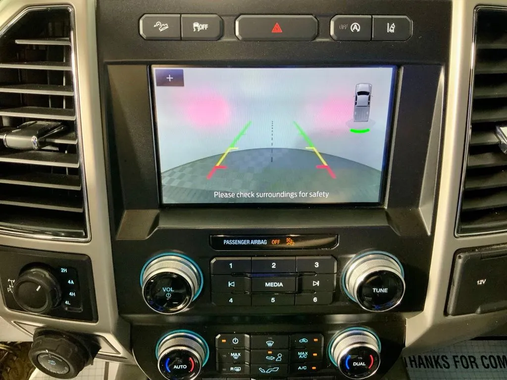 Ford F-150 photo 4