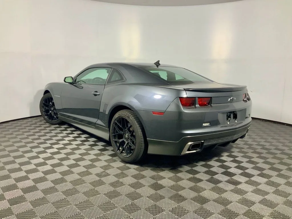 Chevrolet Camaro photo 12