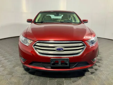 More photos of 2016 Ford Taurus SEL at Don Wood Ford Lincoln, OH