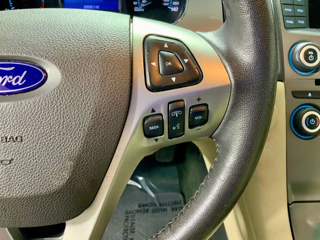 Ford Taurus photo 26