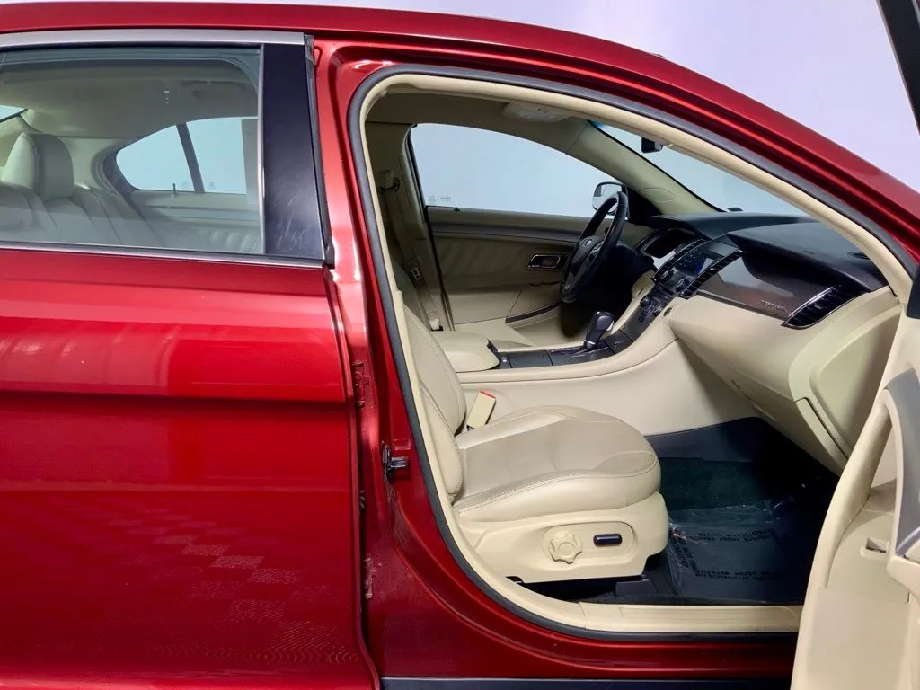 Ford Taurus photo 34