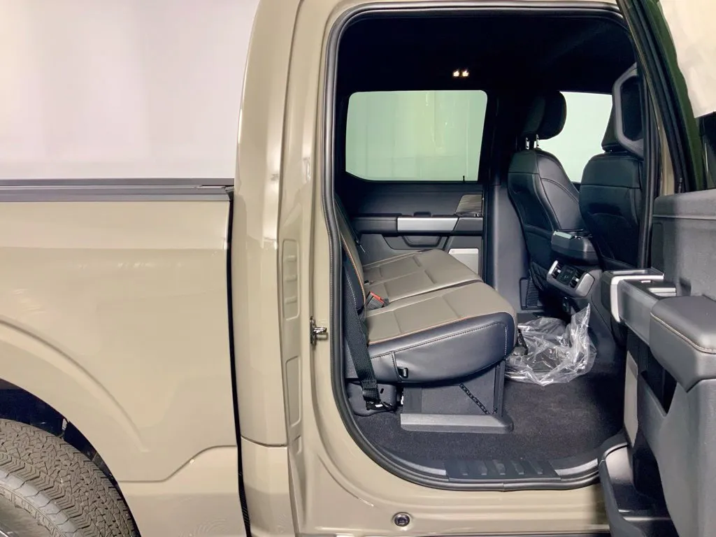 Ford F-150 photo 32