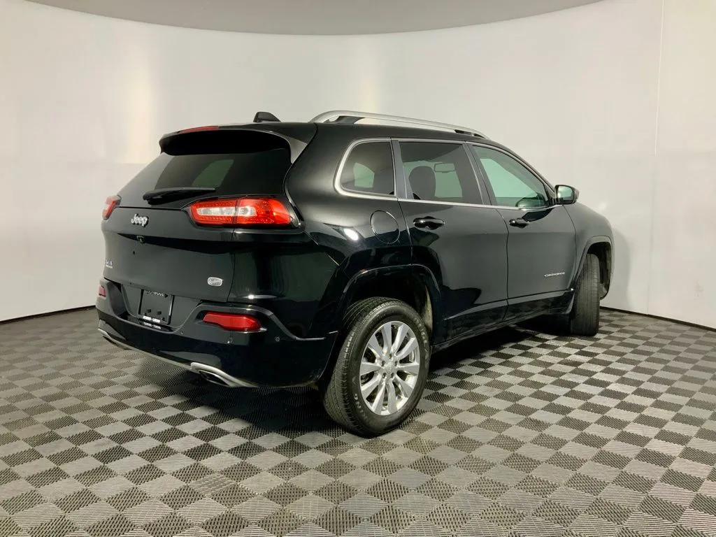 Jeep Cherokee photo 14