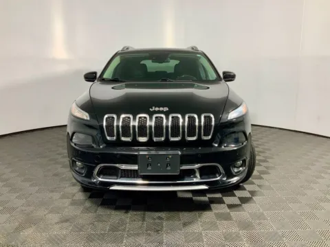 More photos of 2018 Jeep Cherokee Overland at Don Wood Ford Lincoln, OH