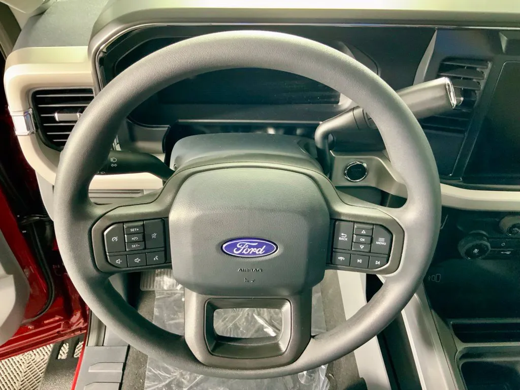 Ford F-250SD photo 25