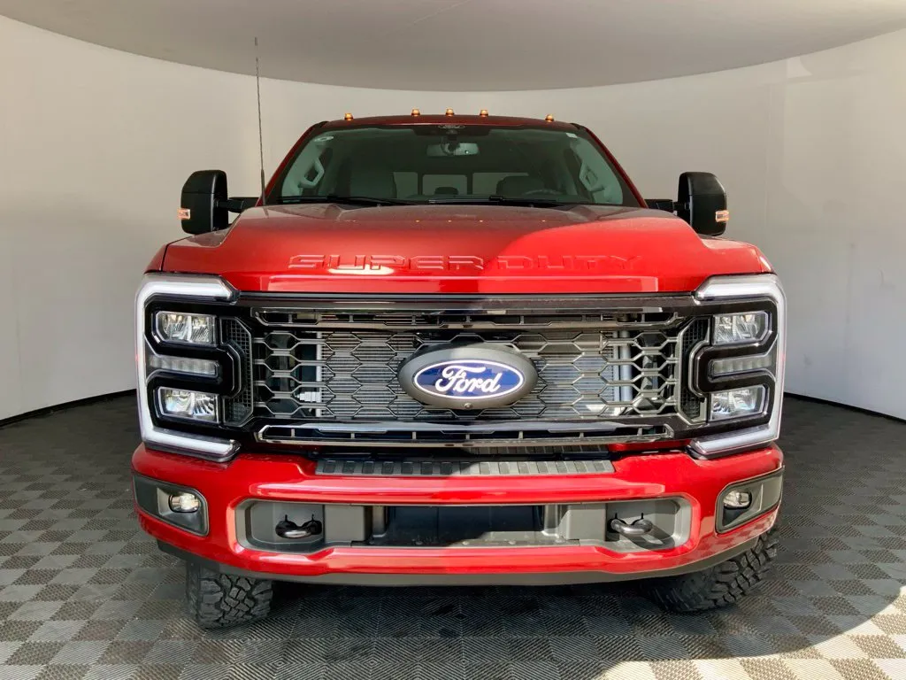 Ford F-250SD photo 5