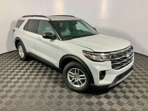 More photos of 2027 Ford Explorer Active at Don Wood Ford Lincoln, OH
