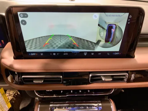 More photos of 2027 Lincoln Aviator Reserve at Don Wood Ford Lincoln, OH