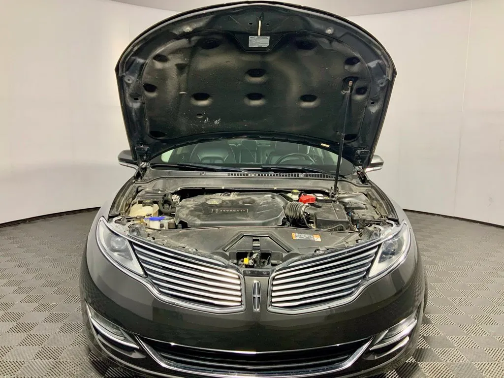 Lincoln MKZ photo 7