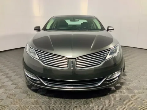 More photos of 2015 Lincoln MKZ at Don Wood Ford Lincoln, OH