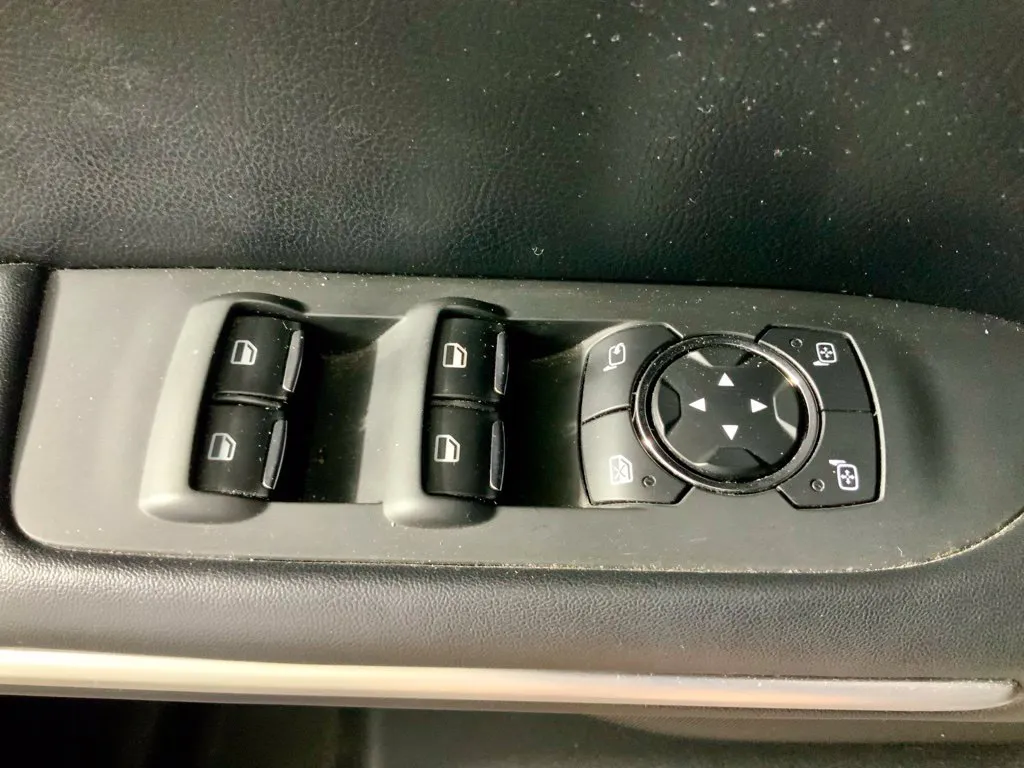 Lincoln MKZ photo 21