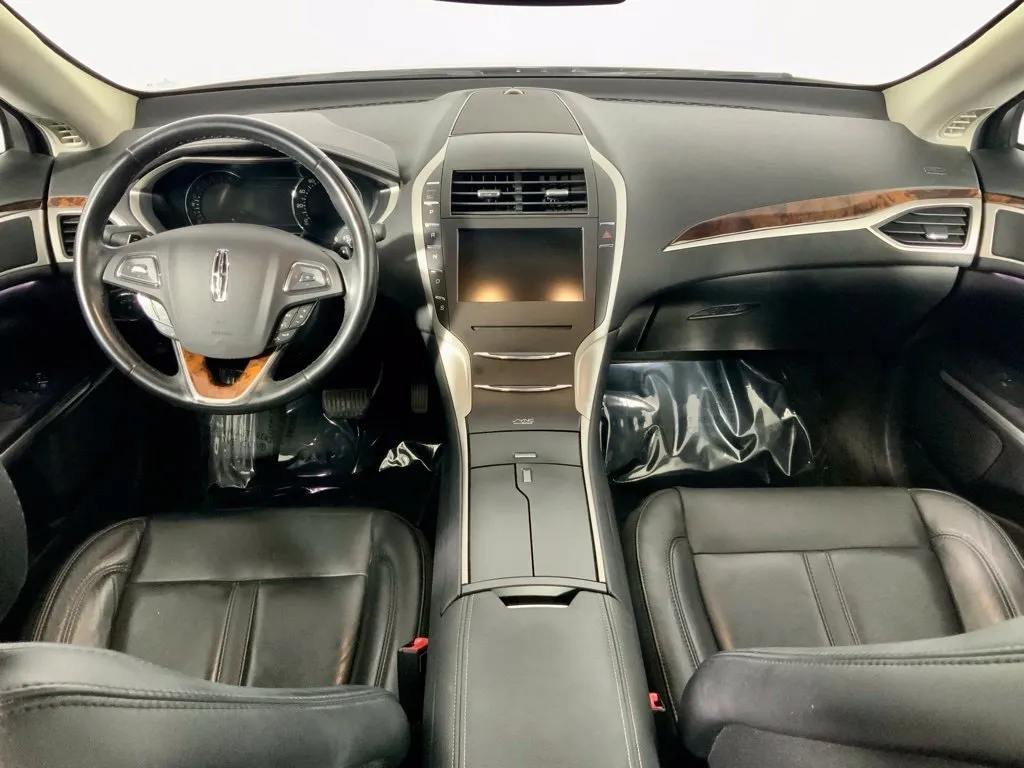 Lincoln MKZ photo 28