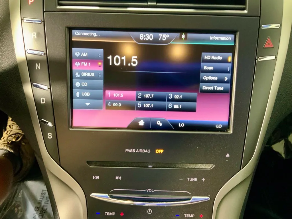Lincoln MKZ photo 23
