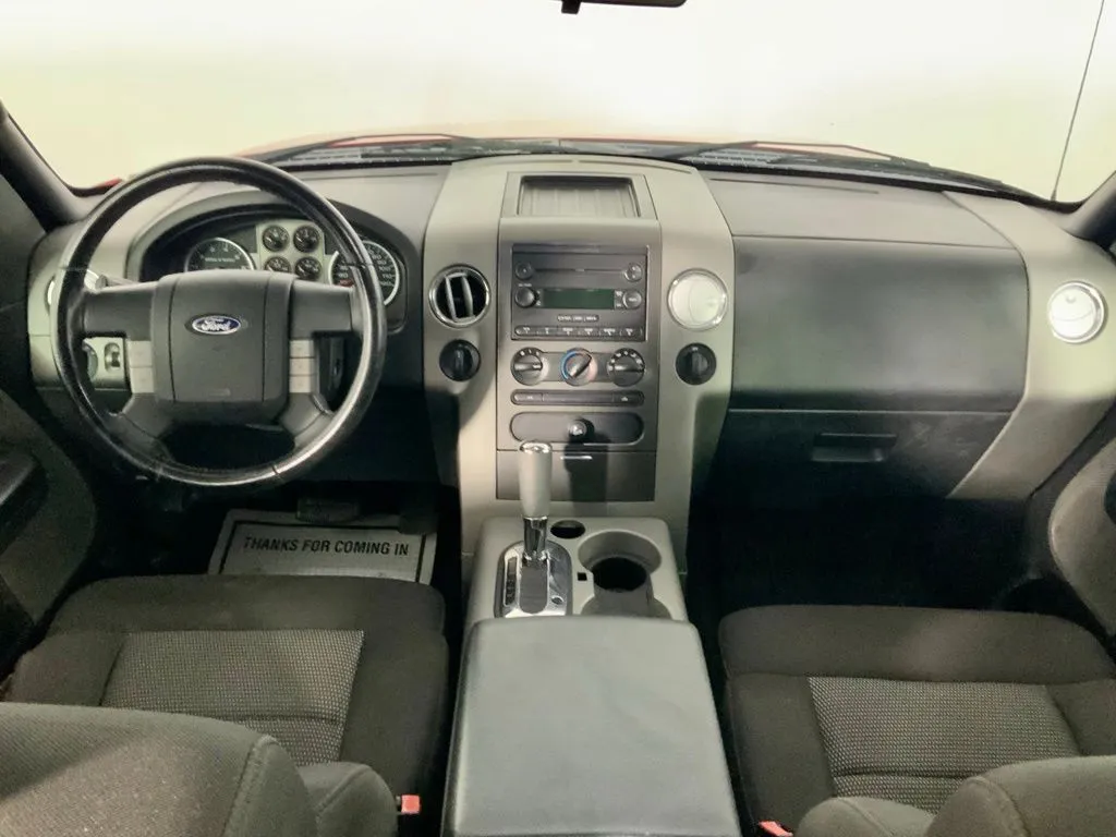 Ford F-150 photo 17