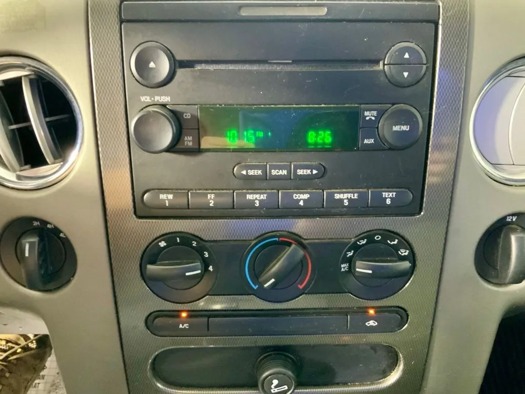 Ford F-150 photo 20