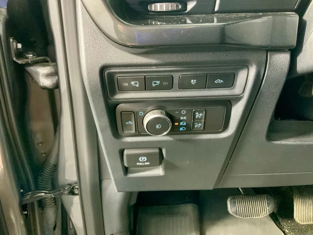 Ford F-150 photo 22