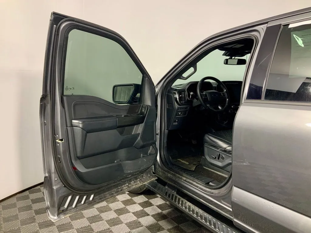 Ford F-150 photo 18