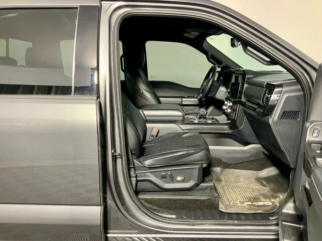Ford F-150 photo 33