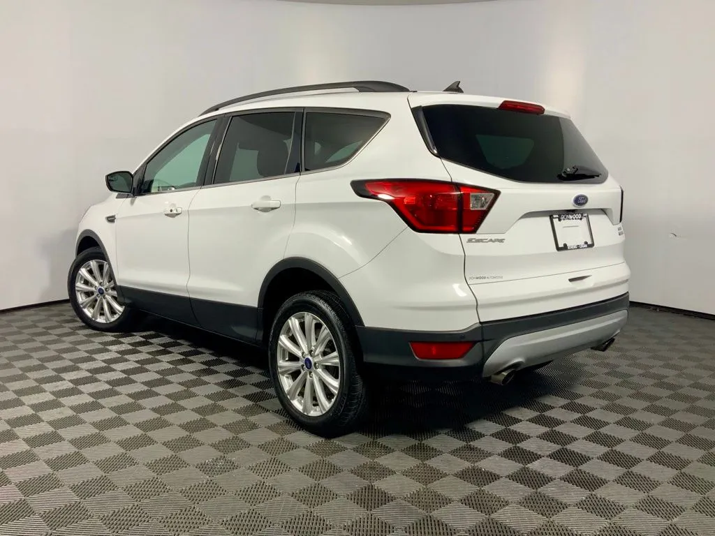 Ford Escape photo 12