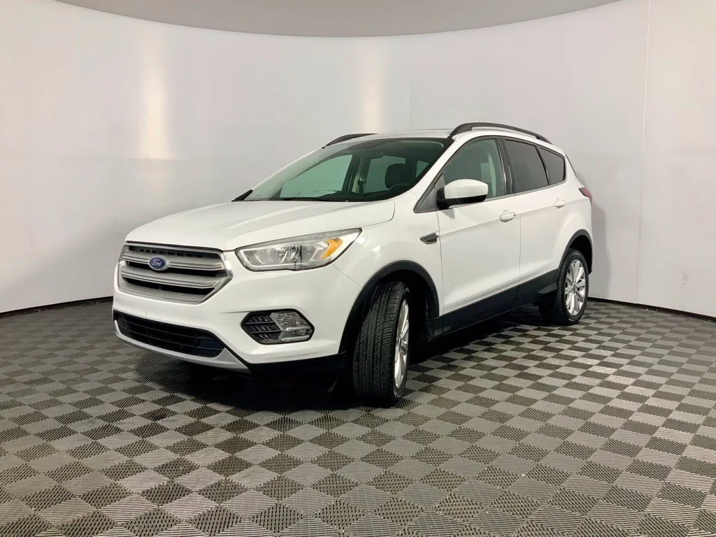 Ford Escape photo 9
