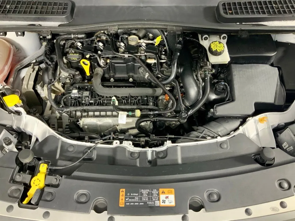 Ford Escape photo 8