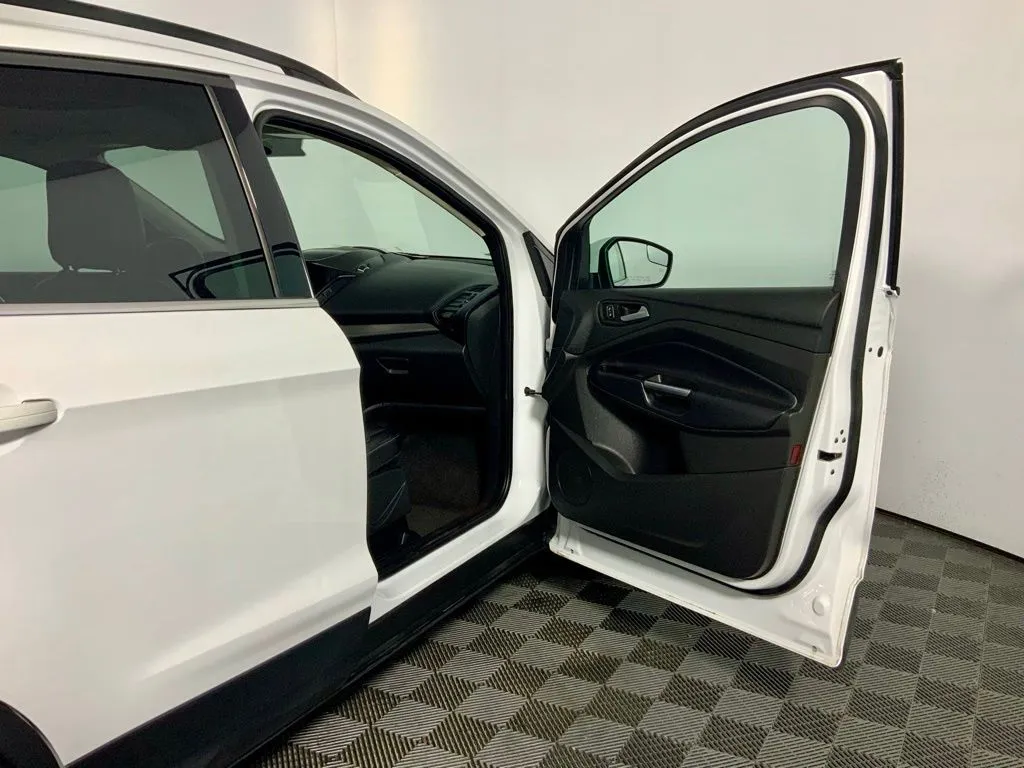 Ford Escape photo 34