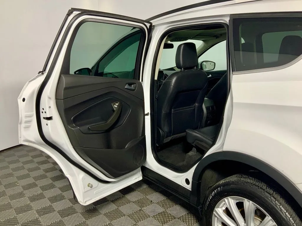 Ford Escape photo 29