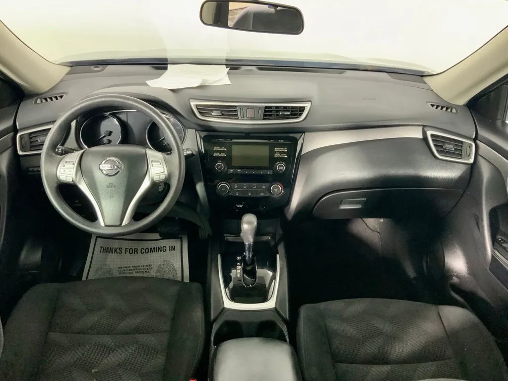 Nissan Rogue photo 18