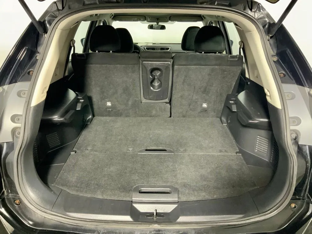 Nissan Rogue photo 27