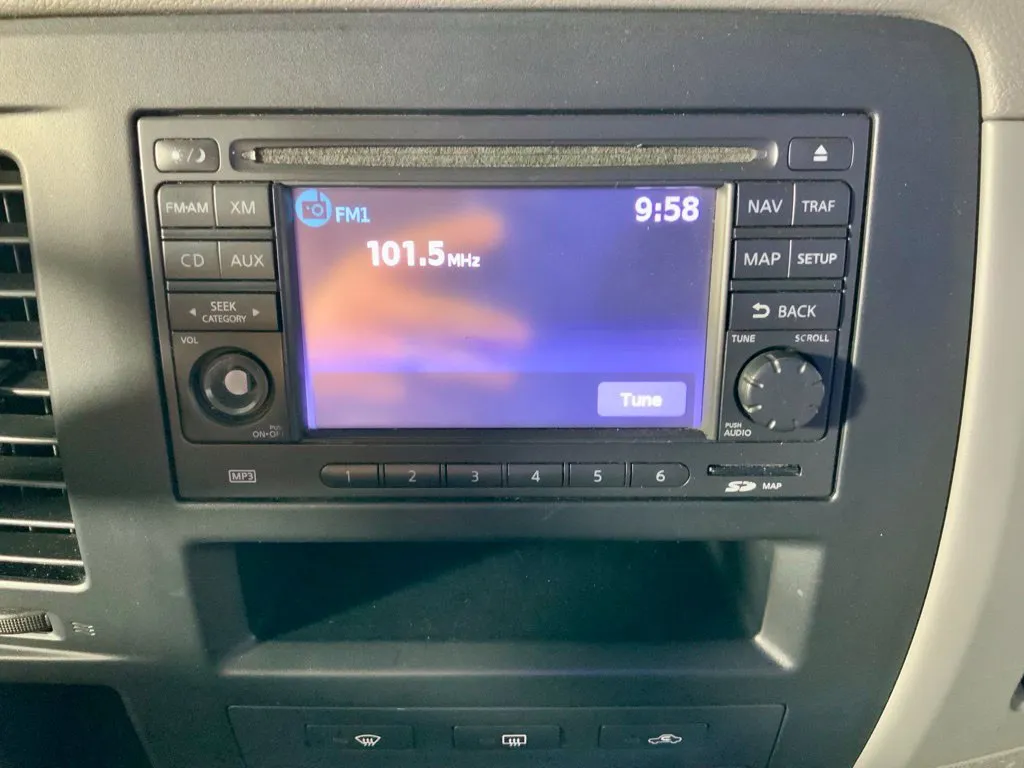 Nissan NV photo 24