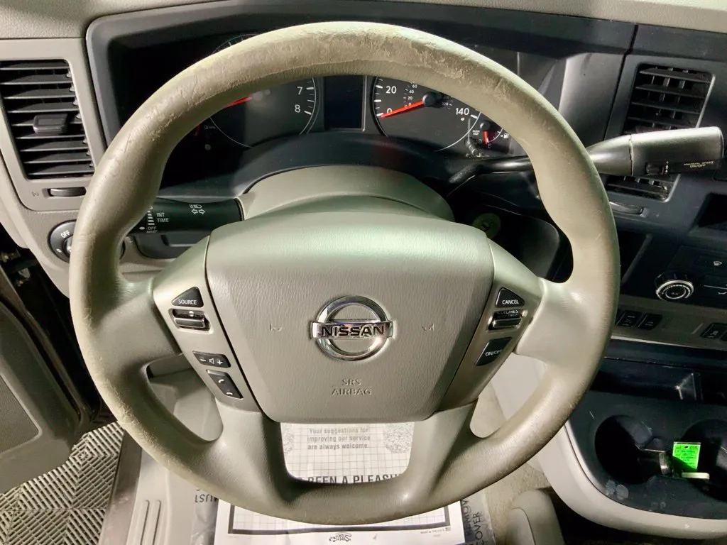 Nissan NV photo 25