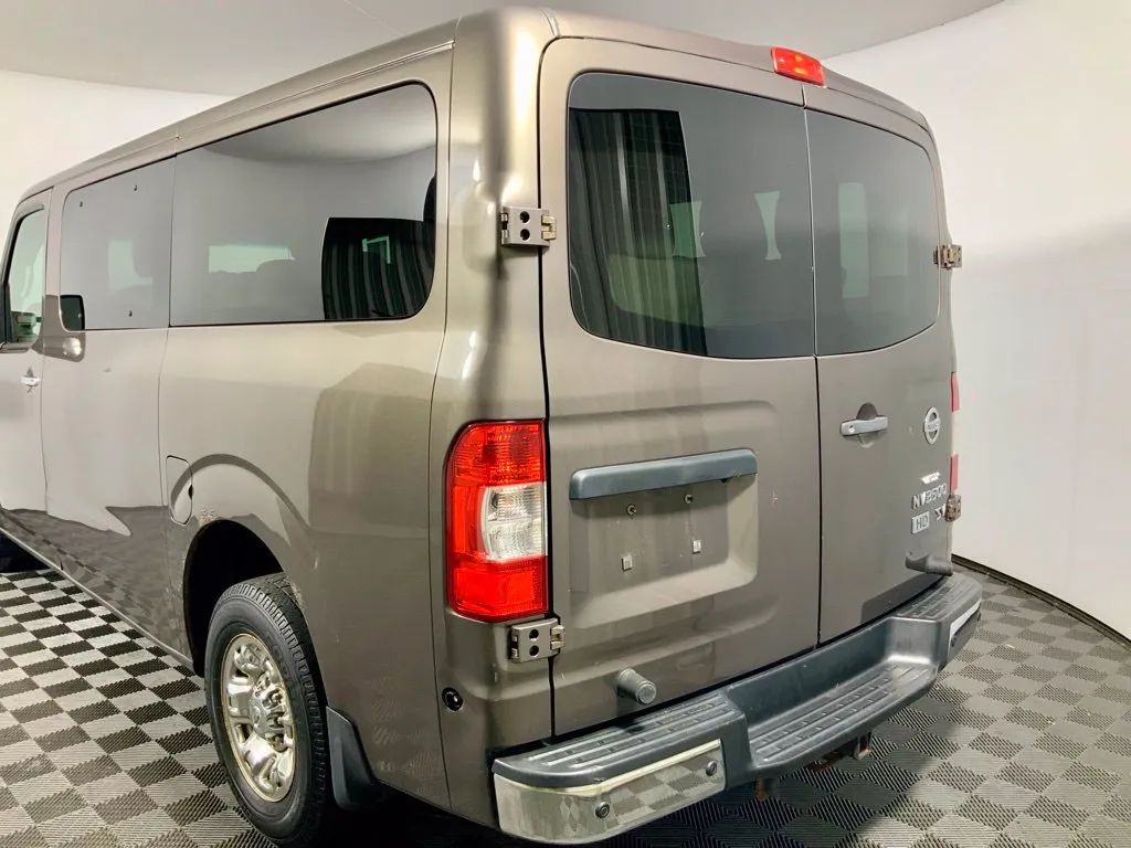 Nissan NV photo 14