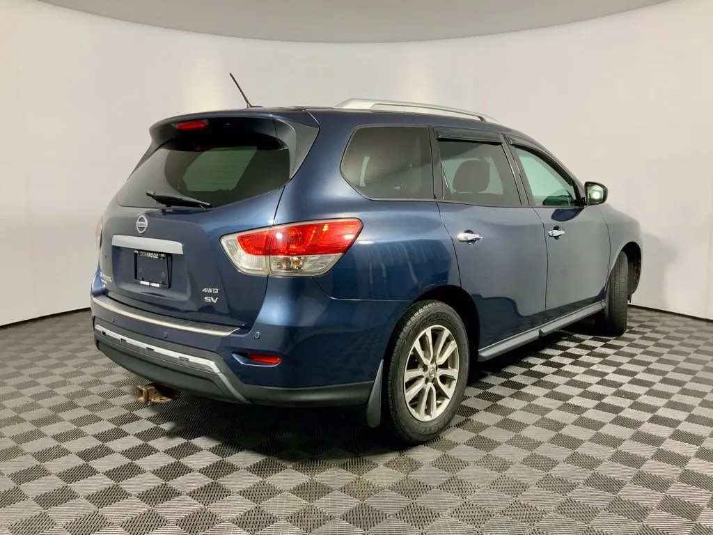 Nissan Pathfinder photo 16