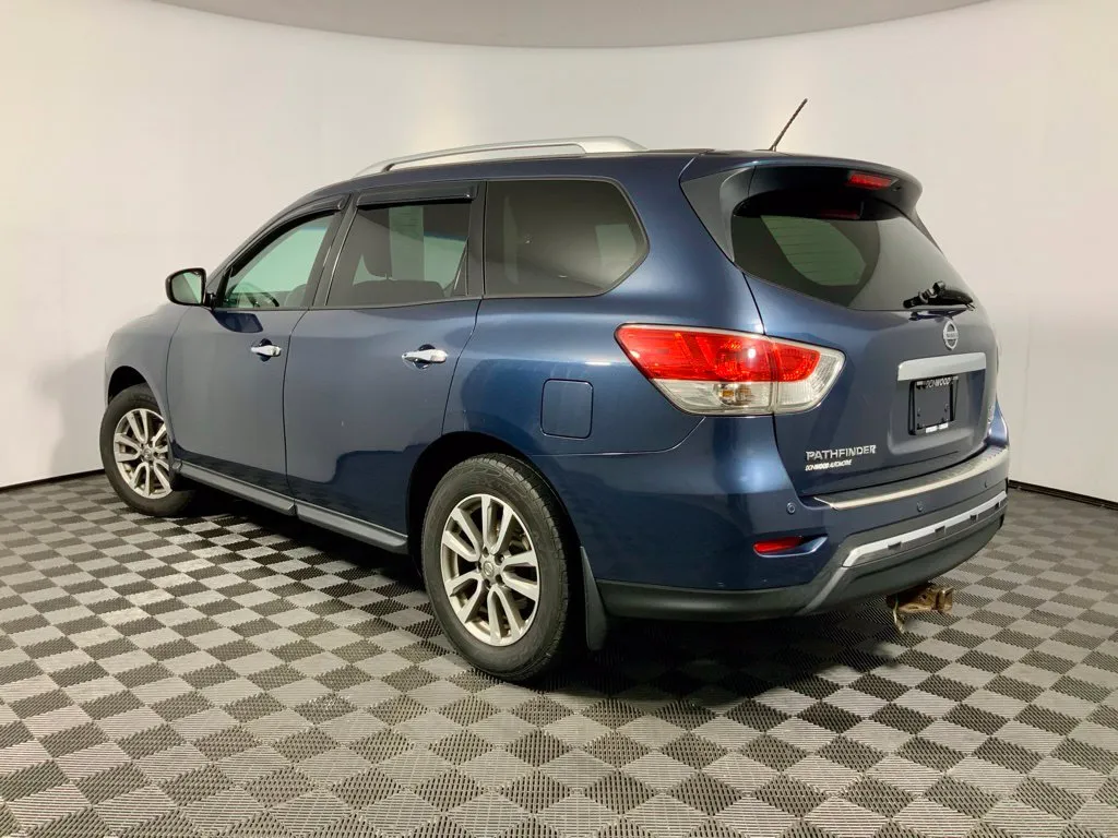 Nissan Pathfinder photo 11