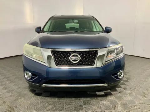 More photos of 2015 Nissan Pathfinder SV at Don Wood Ford Lincoln, OH