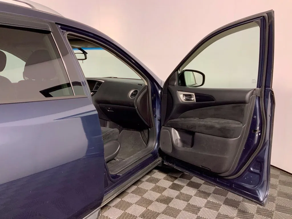 Nissan Pathfinder photo 33