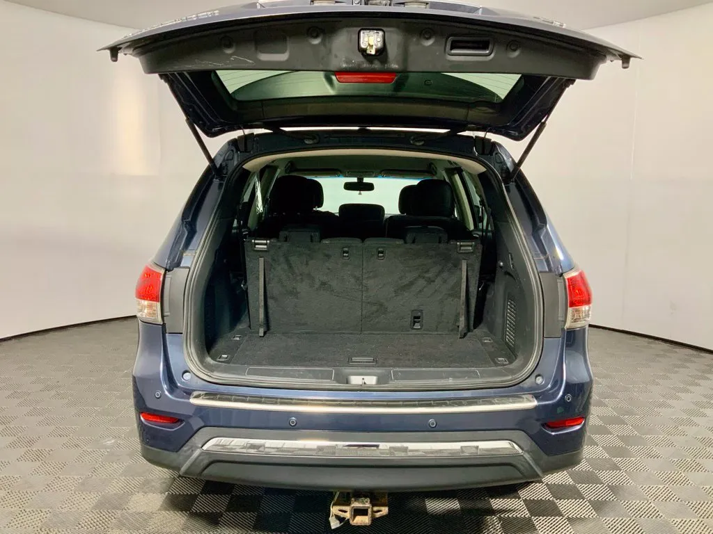 Nissan Pathfinder photo 14