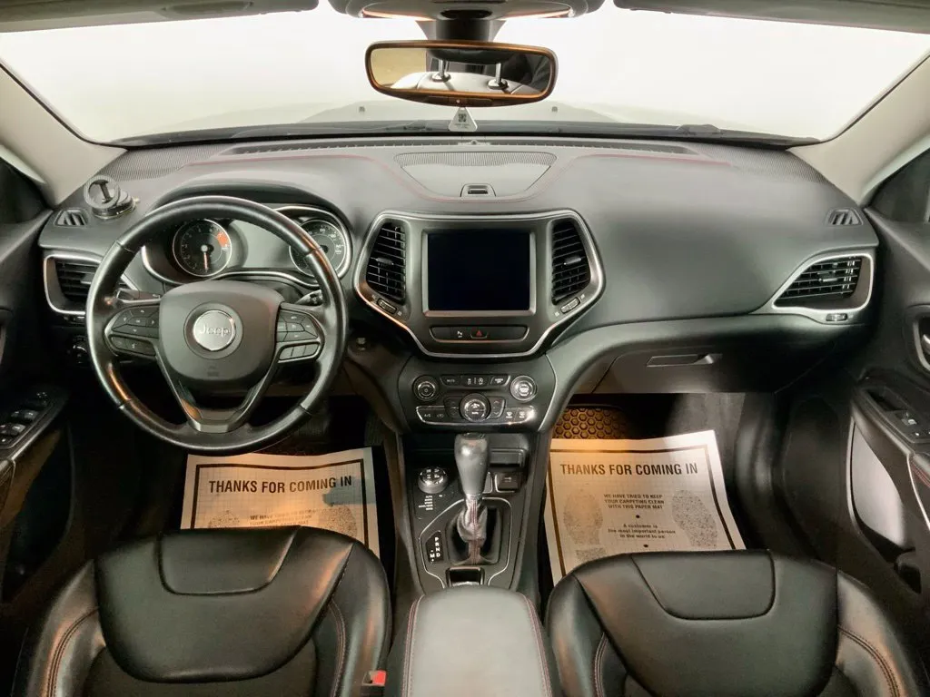Jeep Cherokee photo 20