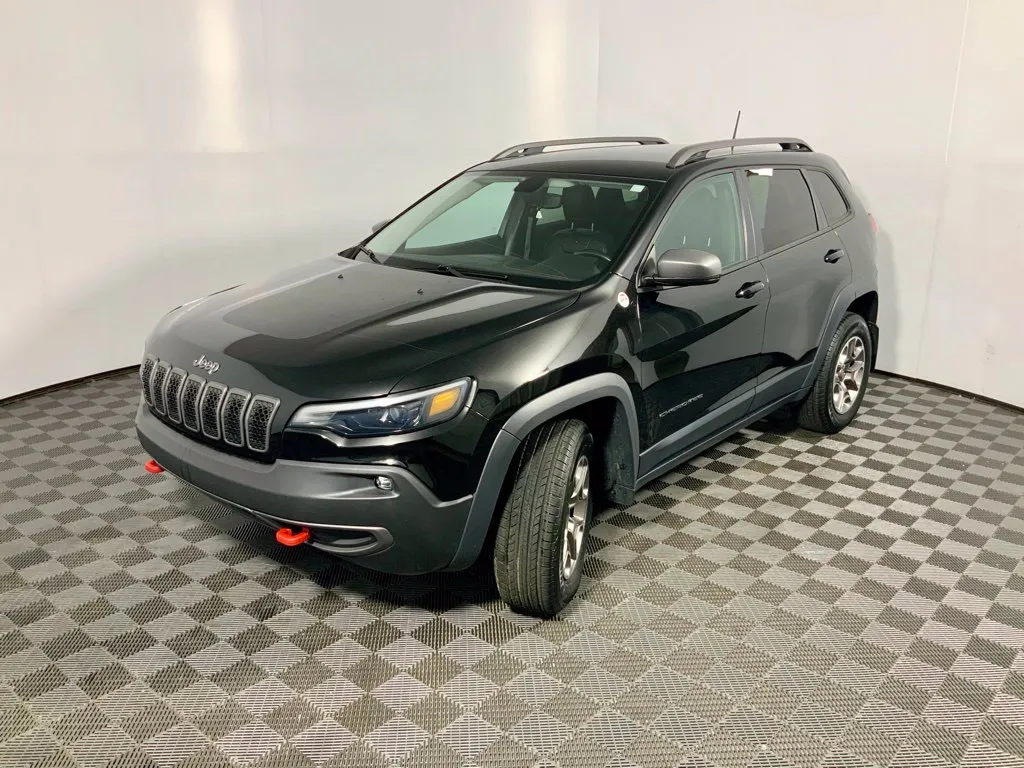 Jeep Cherokee photo 9
