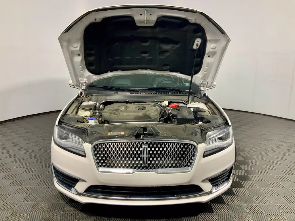 Lincoln MKZ photo 7