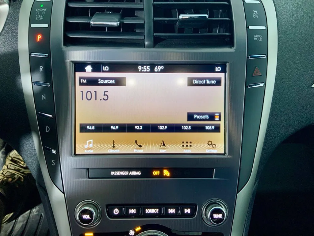 Lincoln MKZ photo 24