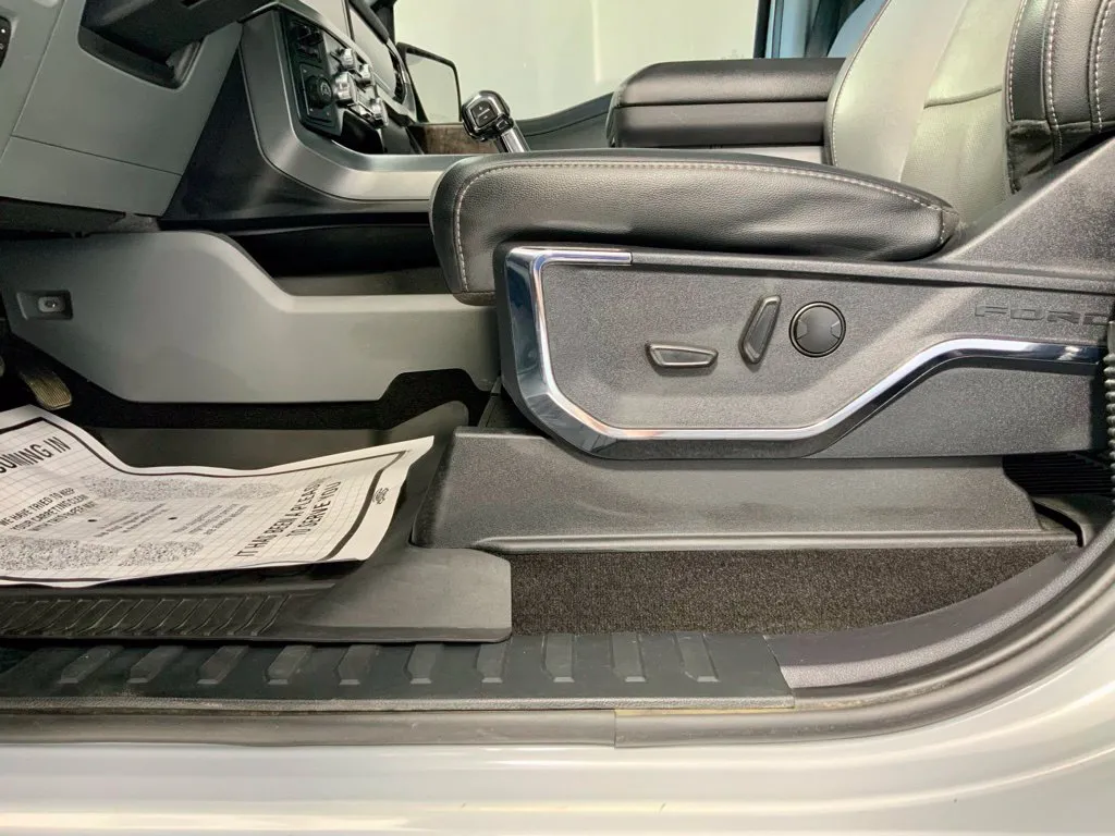 Ford F-150 photo 18