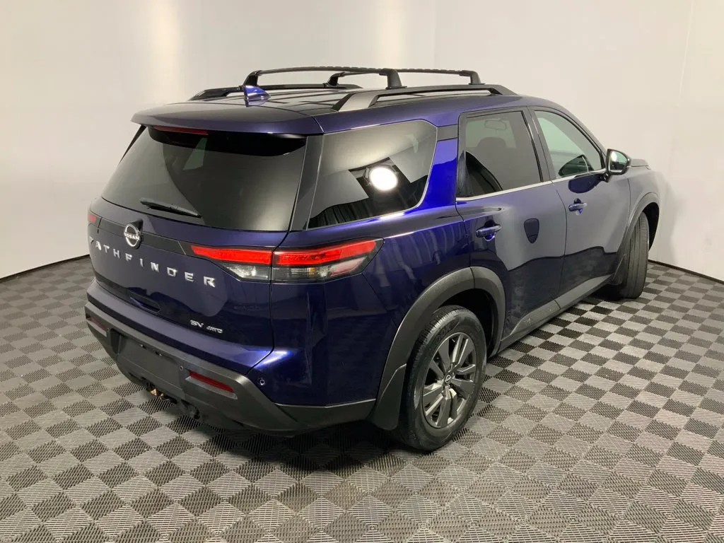 Nissan Pathfinder photo 17