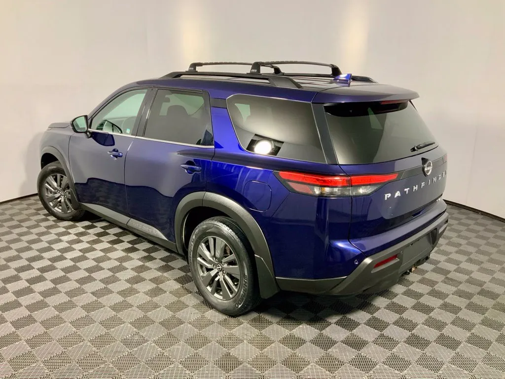 Nissan Pathfinder photo 12